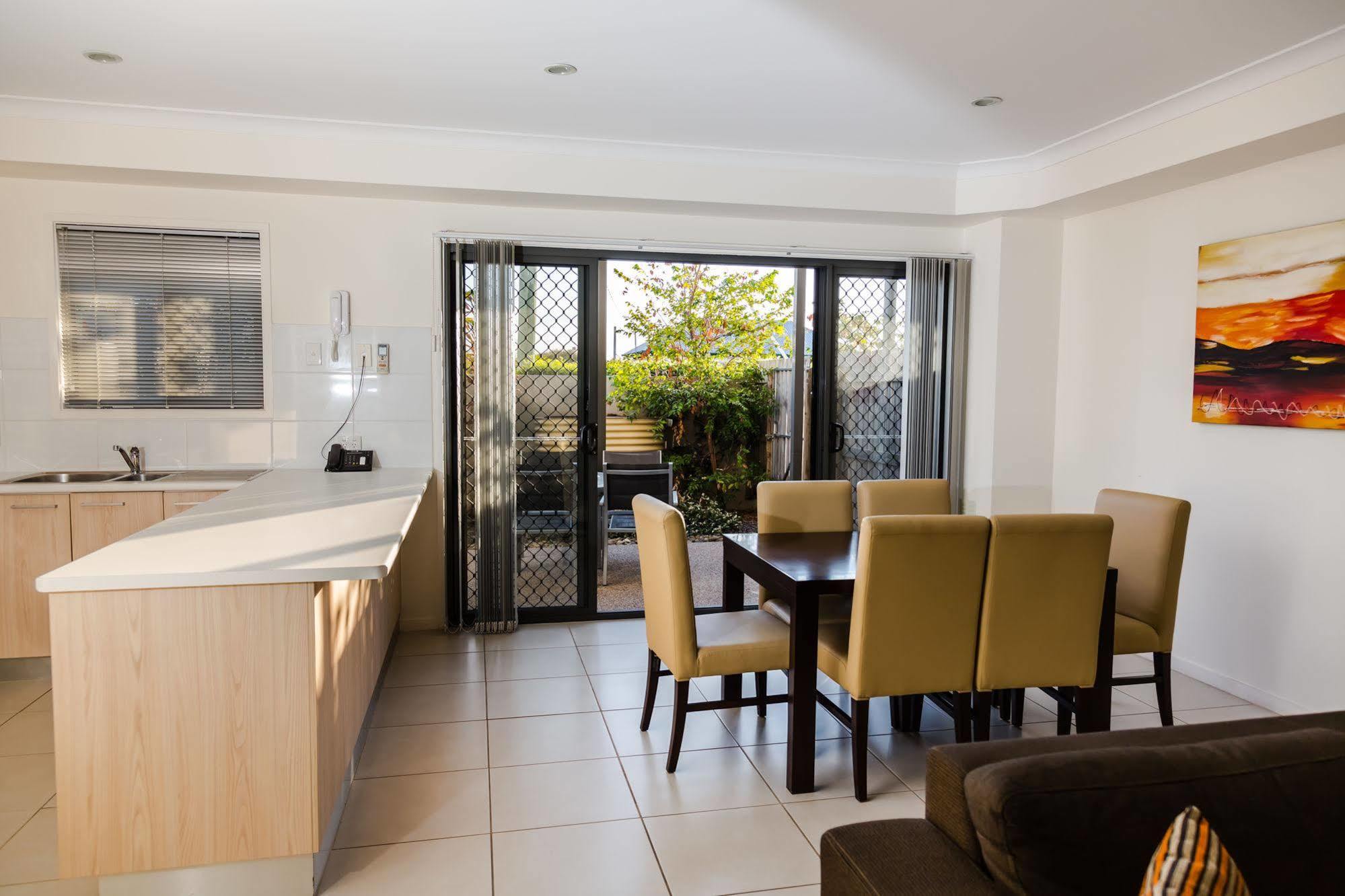 Gladstone Heights Executive Apartments Ngoại thất bức ảnh